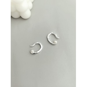 Pearl Ear Cuff